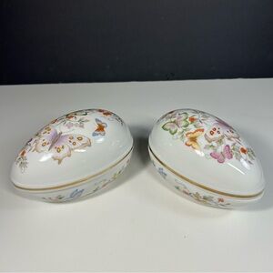 Avon Vintage Butterfly Fantasy Fine Porcelain Trinket Egg 1974 22K Gold Trim